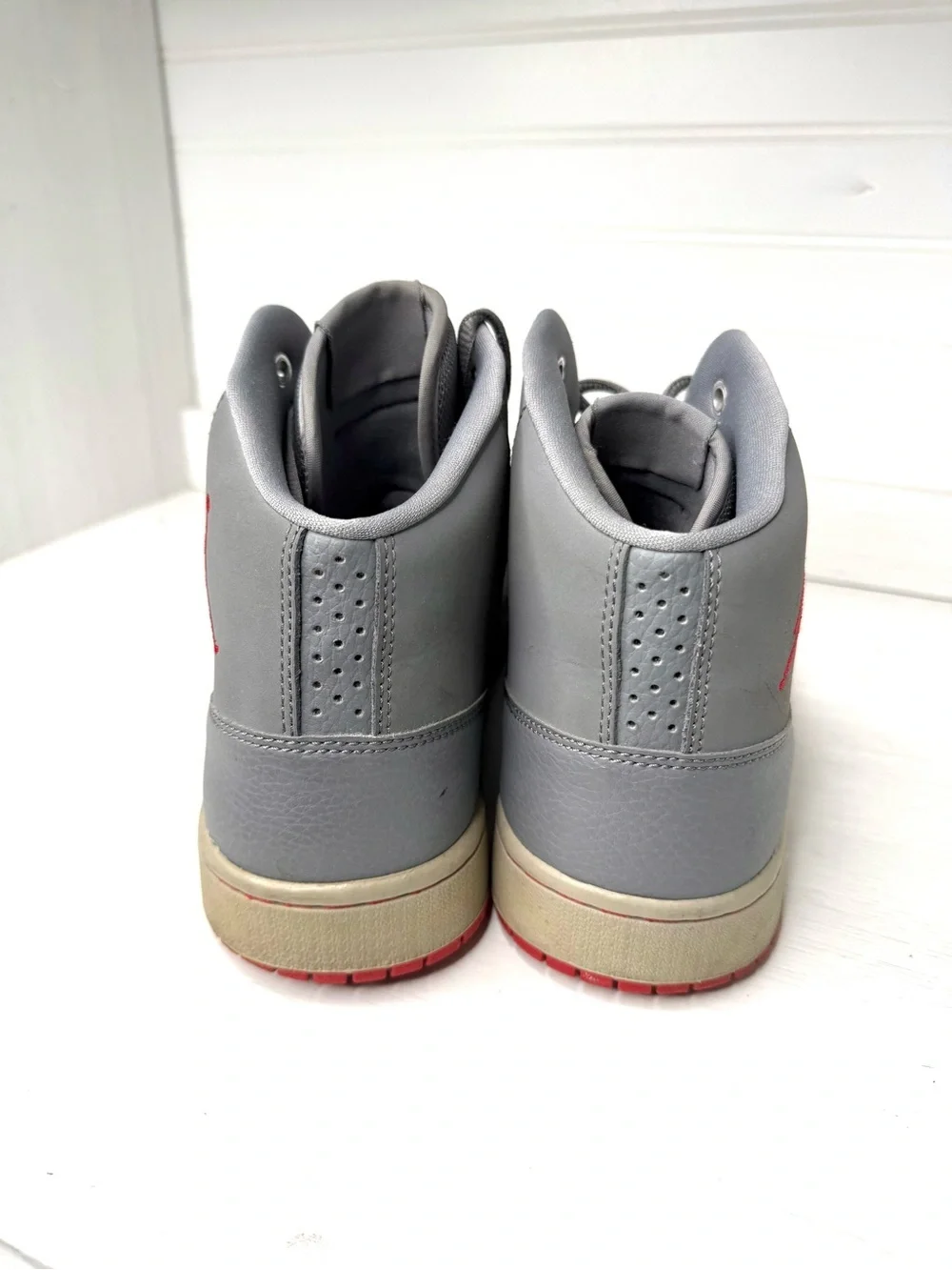 Jordan Executive Wolf Grey Varsity Red Size 12M- Rare Nike Sneaker